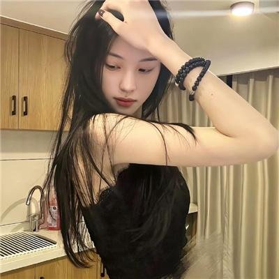 女孩罗塞玛莉